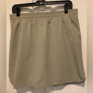 Coral Bay, UPF 50+, Wicking, Golf Skort Khaki Size M
